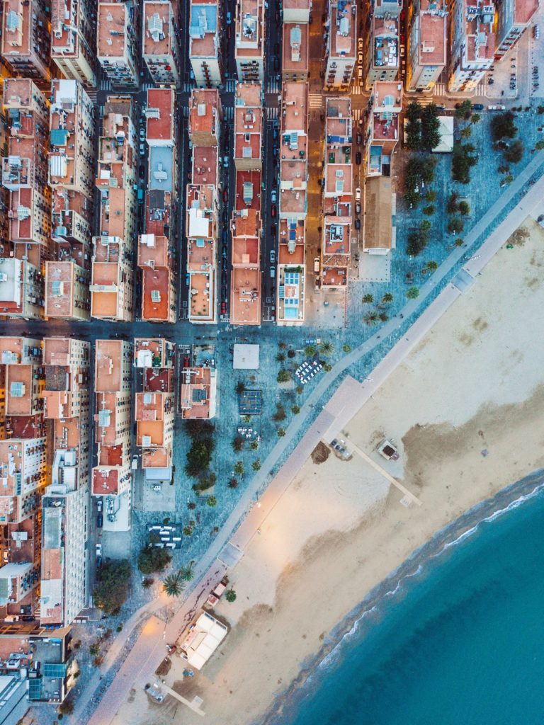 Strand von Barcelona von oben fotografiert