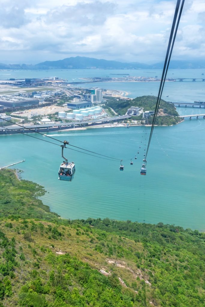 Aussicht vom Ngong Ping 360 Cable Car in Hong Kong