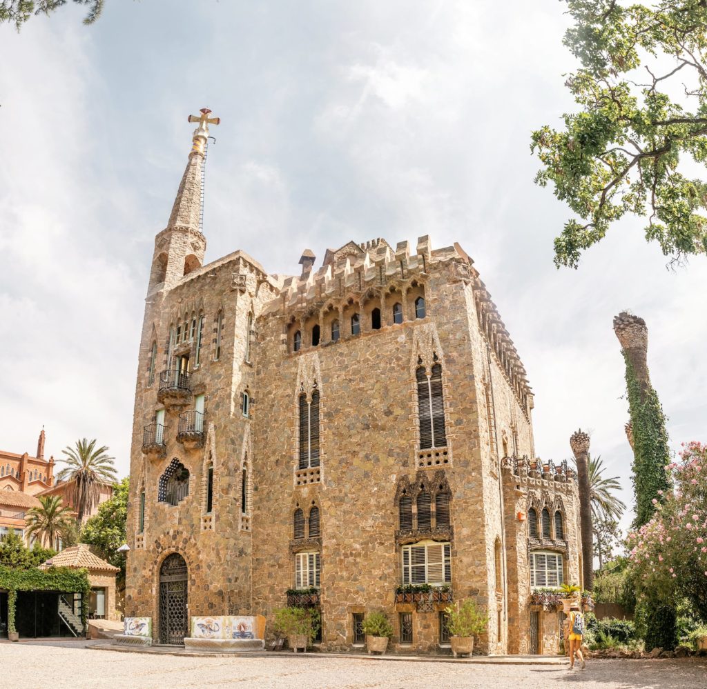 Das Landhaus Torre Bellesguard gehört zu Barcelonas unbekannteren Sehenswürdigkeiten