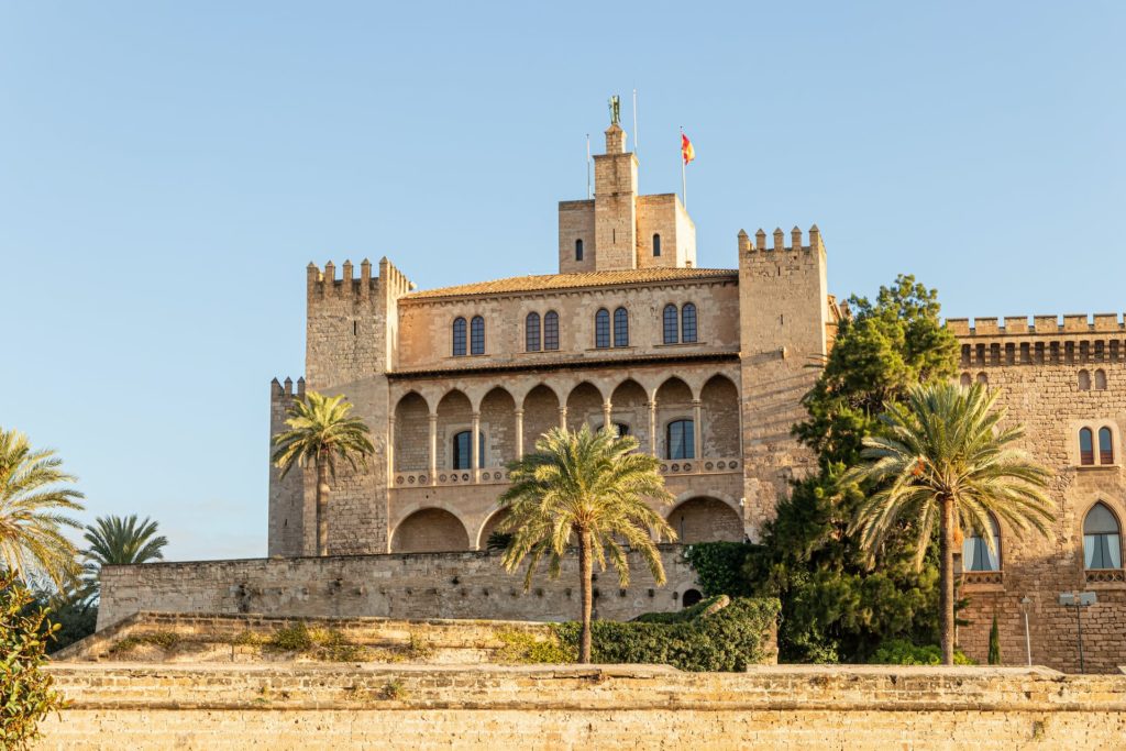 Der Königspalast La Almudaina ist eine Top-Attraktion in Palma de Mallorca