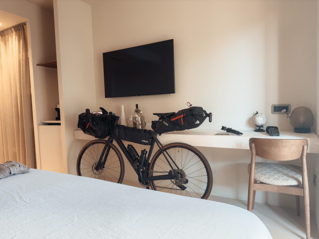 fahrrad im hotelzimmer