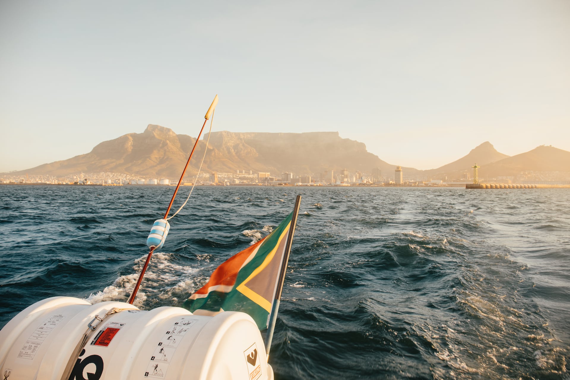 Der Tafelberg zählt zu den Top-Sehenswürdigkeiten in Kapstadt