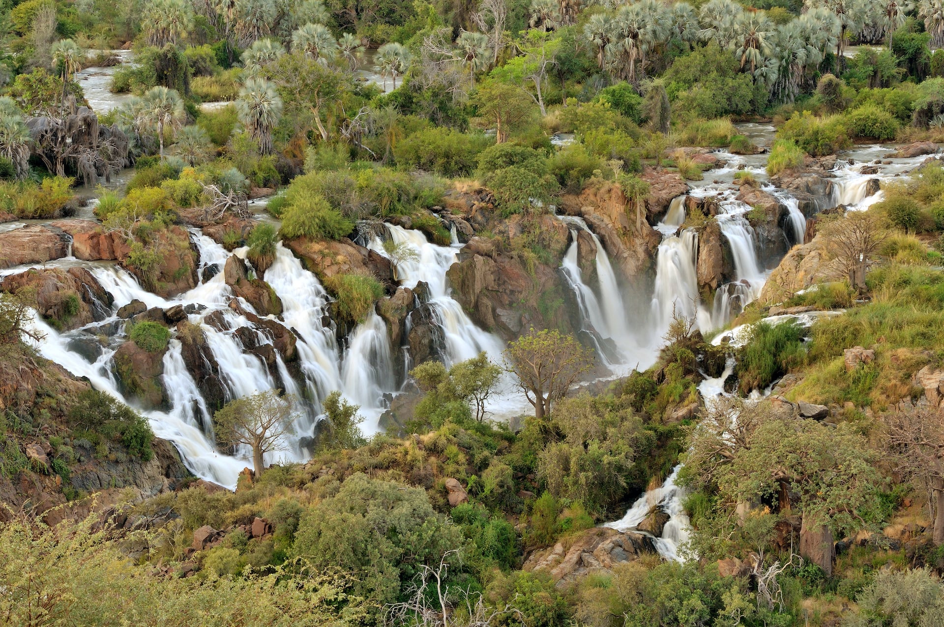 Epupa Falls während der Regenzeit in Namiba