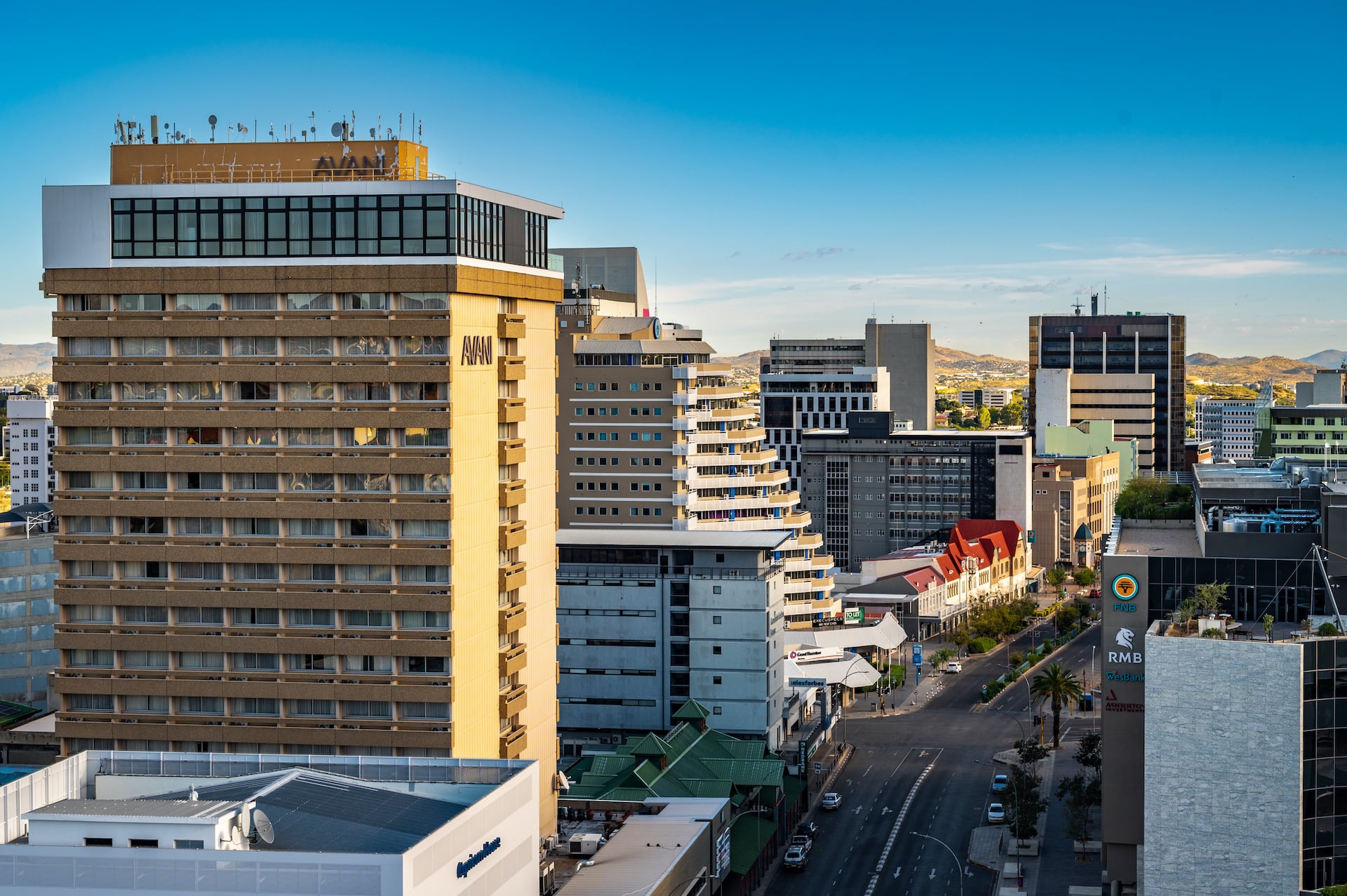 Skyline von Windhoek mit modernen Gebäuden