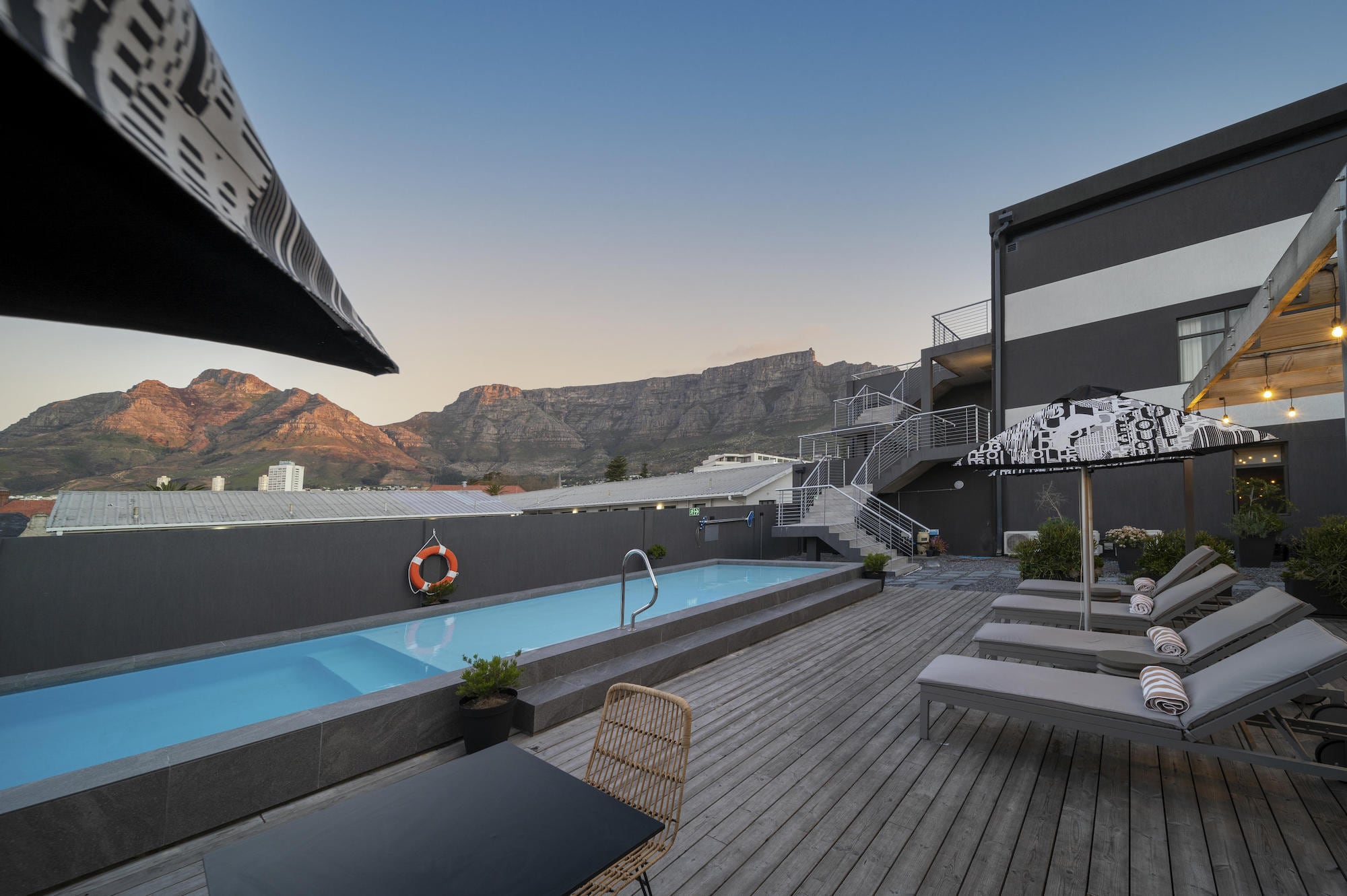 Rooftop Pool im Kloof Street Hotel Kapstadt