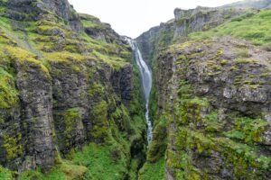 Den Glymur-Wasserfall darf auf deiner Städtereise in Reykjavik auf keinen Fall fehlen.