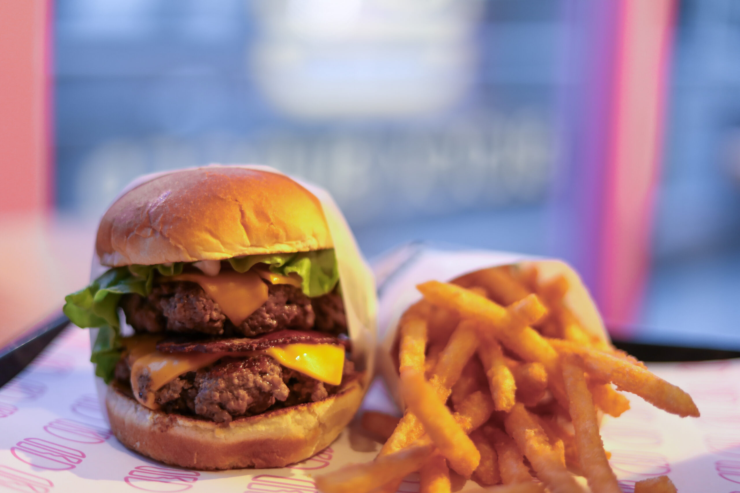 Unsere Burger-Empfehlung für Reykjavik fürht dich zu Block Burger.